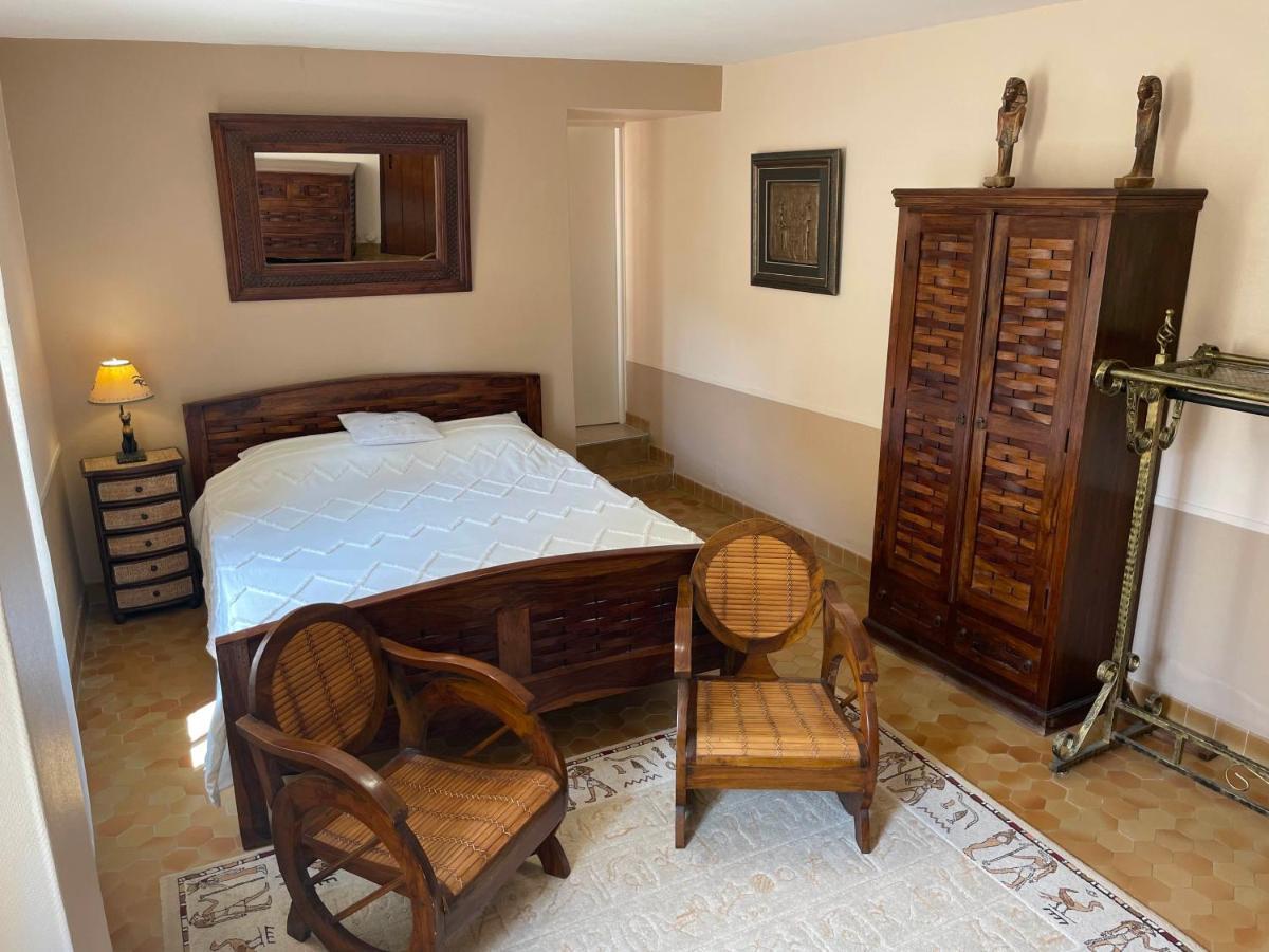 Gites Au Chateau Des Estubiers Les Granges-Gontardes Ngoại thất bức ảnh