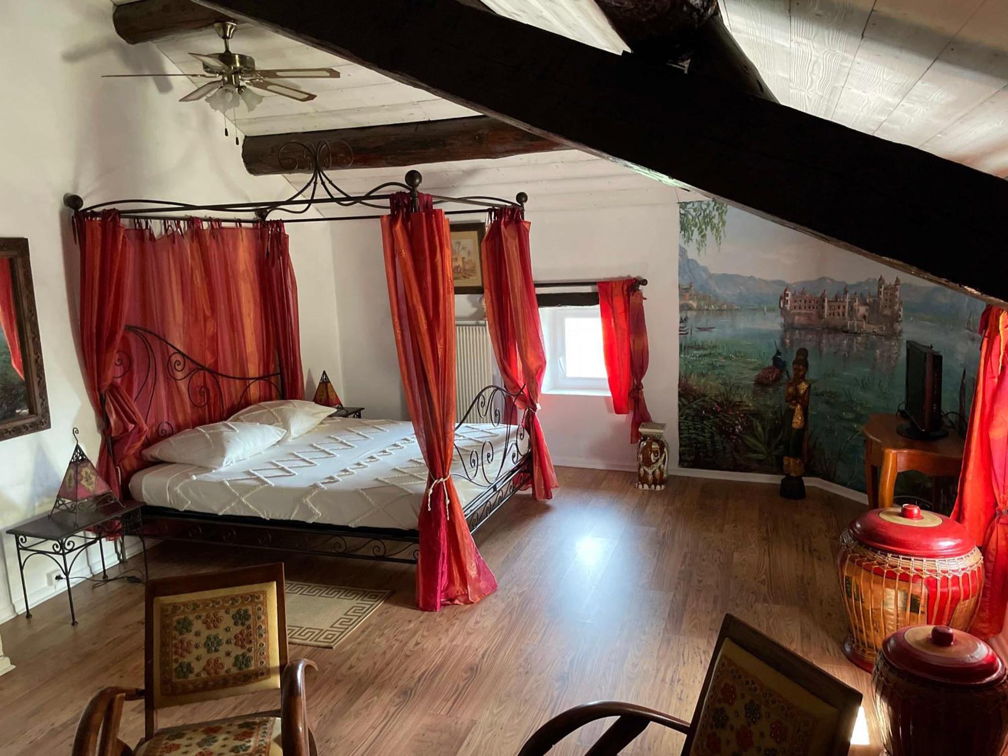 Gites Au Chateau Des Estubiers Les Granges-Gontardes Ngoại thất bức ảnh
